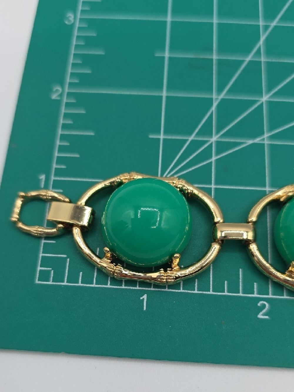 Stella & Dot Gold Bamboo Link Bracelet Green Cabochon Statement Jewelry 6.5-7.5” - Picture 3 of 9